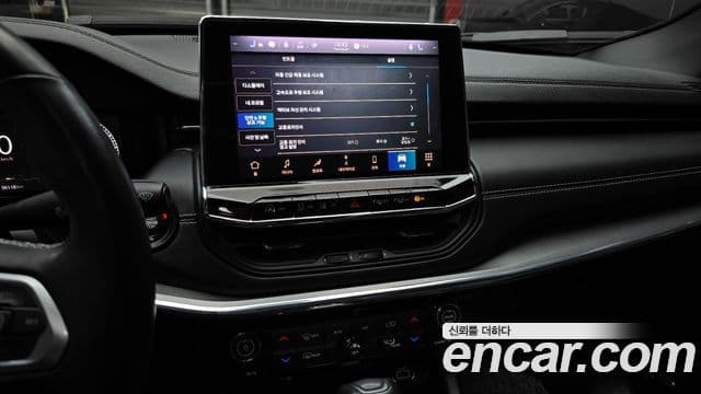 Jeep Compass 2022 — Photo 15/20