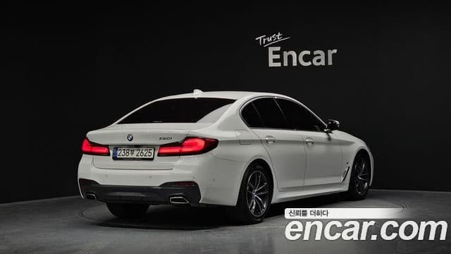 BMW 5 Series 2021 — ფოტო 2/20