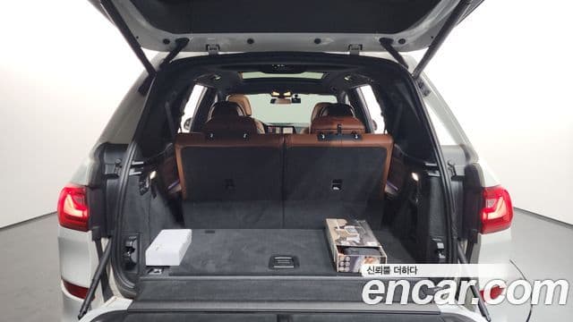 BMW X7 2021 — ფოტო 20/20