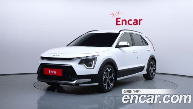 Kia Niro 2025 — ფოტო 1/20