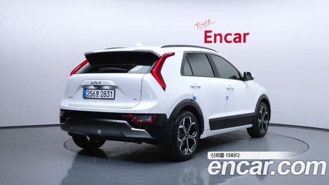 Kia Niro 2025 — Şəkil 2/20