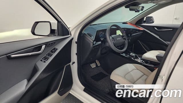 Kia Niro 2025 — Şəkil 10/20