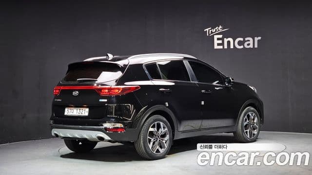 Kia Sportage The Bold 2019 — Фото 2/20