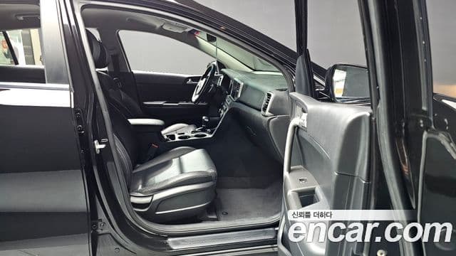 Kia Sportage The Bold 2019 — Фото 11/20