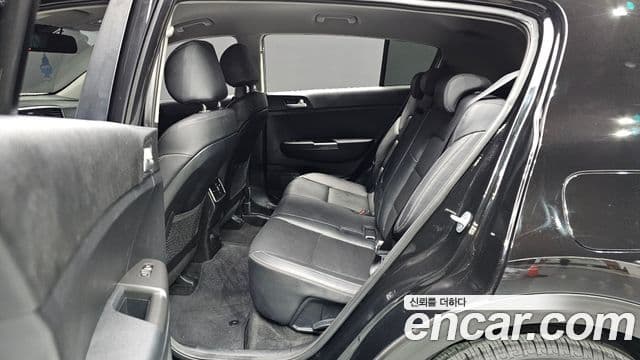 Kia Sportage The Bold 2019 — Фото 12/20
