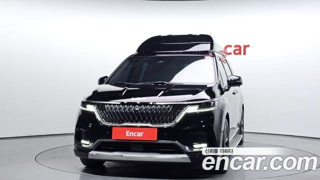 Kia Carnival 2022 — ფოტო 2/20