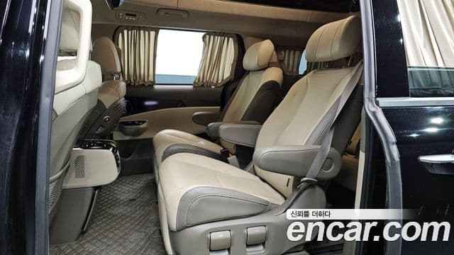 Kia Carnival 2022 — ფოტო 12/20