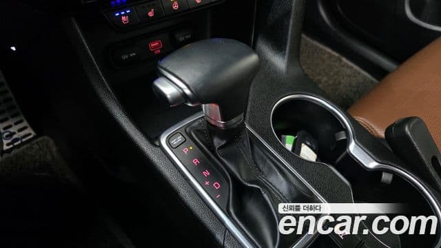 Kia Sportage The Bold 2019 — ფოტო 8/20