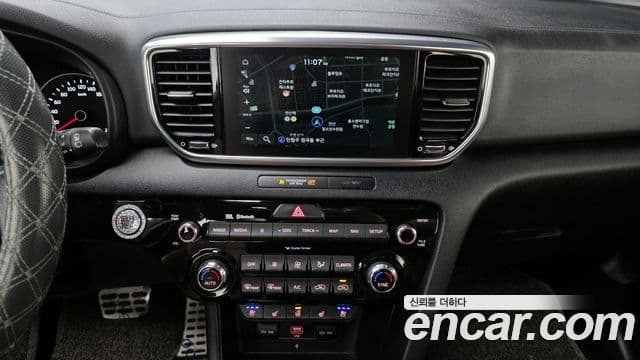 Kia Sportage The Bold 2019 — ფოტო 17/20