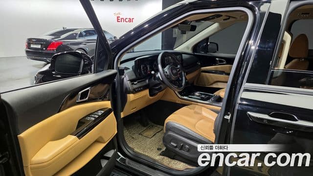 Kia Carnival 2021 — Фото 10/20