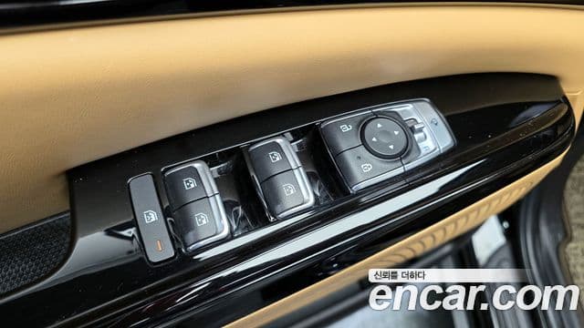 Kia Carnival 2021 — Фото 14/20