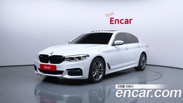BMW 5 Series 2018 — ფოტო 6/20