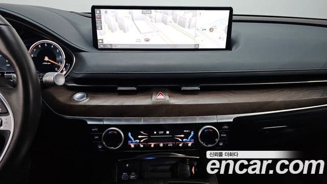 Genesis Electrified G80 2020 — Şəkil 12/20