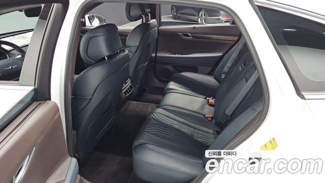Genesis Electrified G80 2020 — Şəkil 18/20