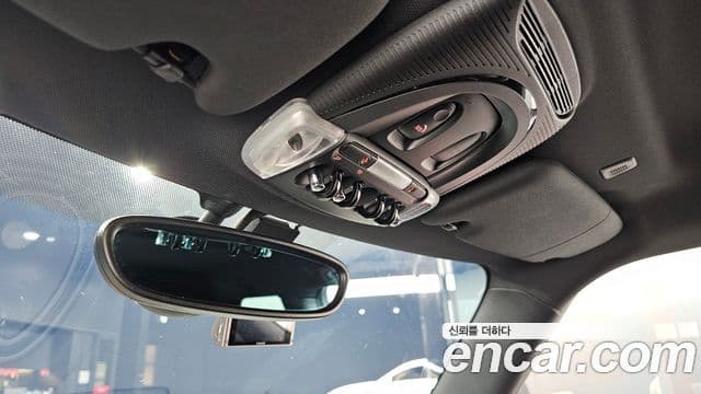 Mini Cooper S 2019 — Şəkil 13/20
