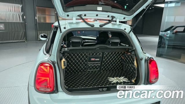 Mini Cooper S 2019 — Şəkil 19/20