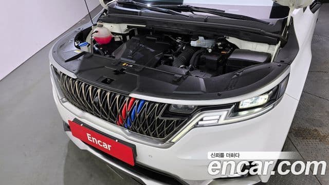 Kia Carnival 2022 — фото 6 из 20