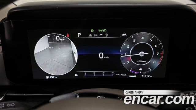 Kia Carnival 2022 — ფოტო 8/20