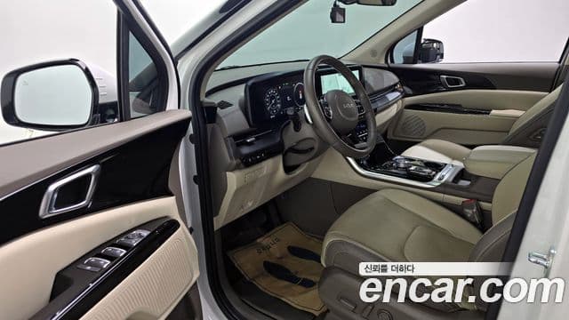 Kia Carnival 2022 — ფოტო 10/20