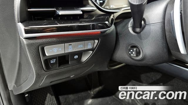 Genesis Electrified G80 2021 — Şəkil 18/20