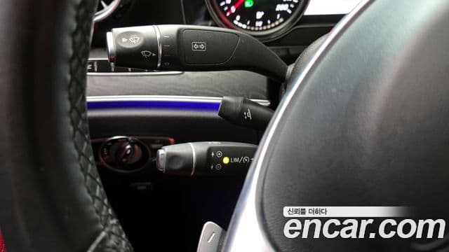 Mercedes-Benz E-Class 2018 — Şəkil 17/20