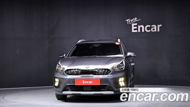 Kia Niro 2021 — Фото 3/20