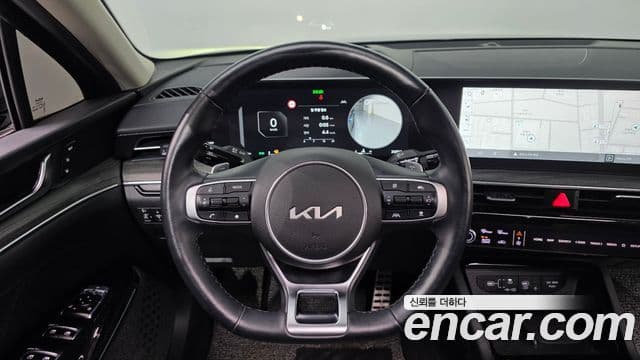Kia K5 2024 — ფოტო 13/20