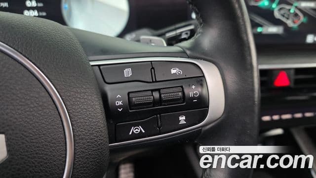 Kia K5 2024 — ფოტო 18/20