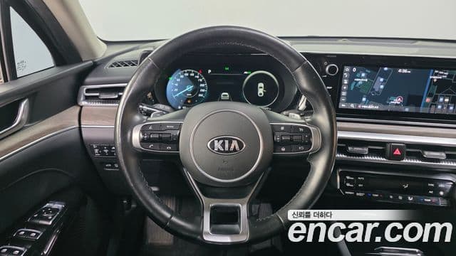 Kia K5 2021 — фото 13 из 20