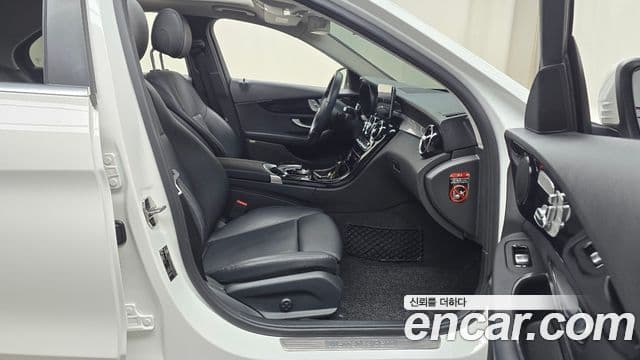 Mercedes-Benz C-Class 2020 — ფოტო 11/20