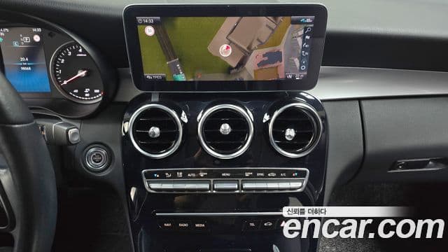Mercedes-Benz C-Class 2020 — ფოტო 14/20