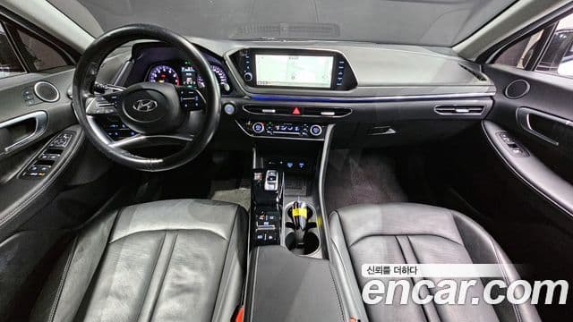 Hyundai Sonata 2021 — ფოტო 9/20