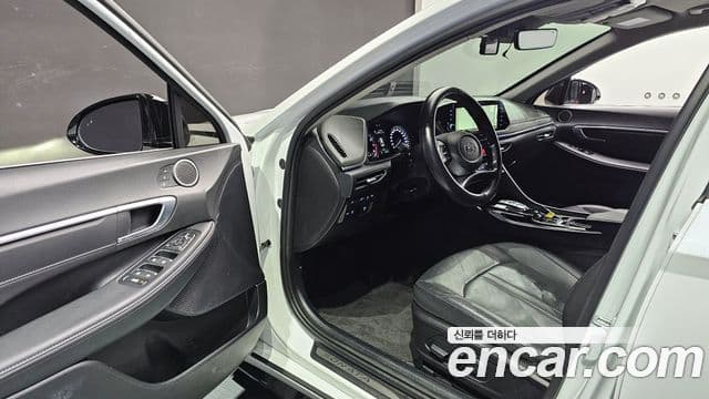 Hyundai Sonata 2021 — ფოტო 10/20