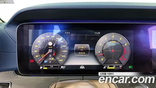 Mercedes-Benz E-Class 2019 — ფოტო 8/20