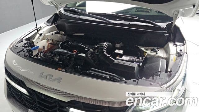Kia Seltos 2023 — ფოტო 6/20