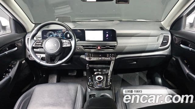 Kia Seltos 2023 — ფოტო 7/20