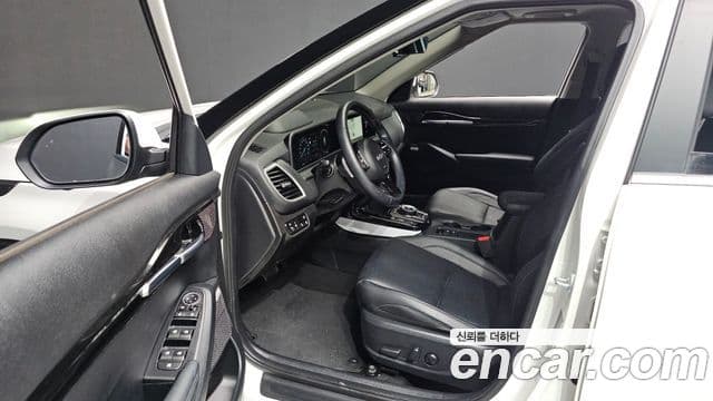 Kia Seltos 2023 — ფოტო 10/20