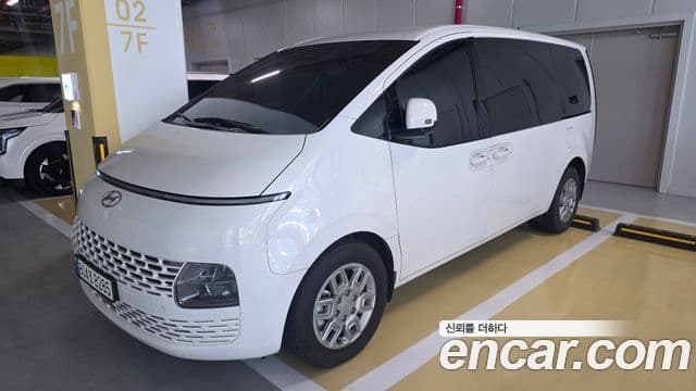 Hyundai Staria 2023 — Şəkil 4/10
