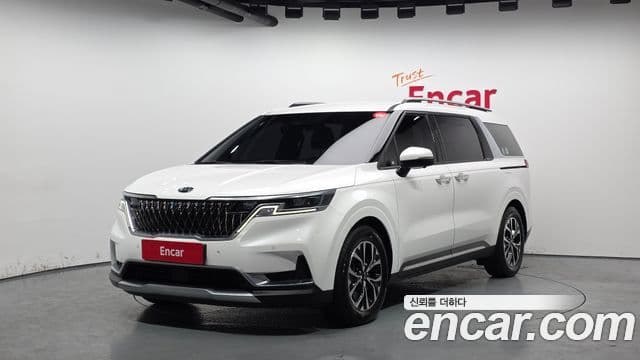 Kia Carnival 2021 — Фото 1/20