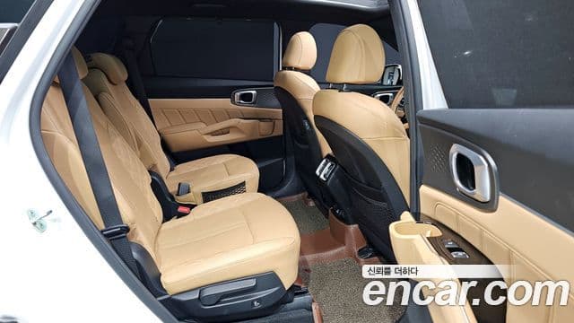 Kia Sorento 2021 — ფოტო 11/20
