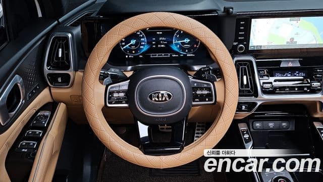 Kia Sorento 2021 — ფოტო 13/20