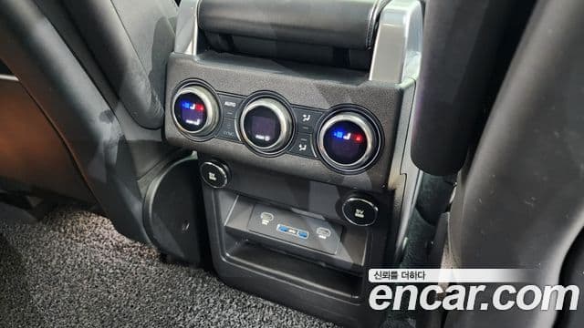 Land Rover Discovery 5 2019 — Şəkil 18/20