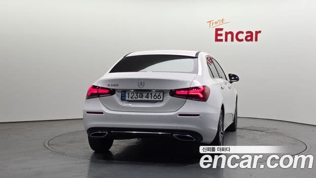Mercedes-Benz A-Class 2021 — Şəkil 11/20