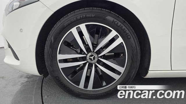 Mercedes-Benz A-Class 2021 — Şəkil 1/20
