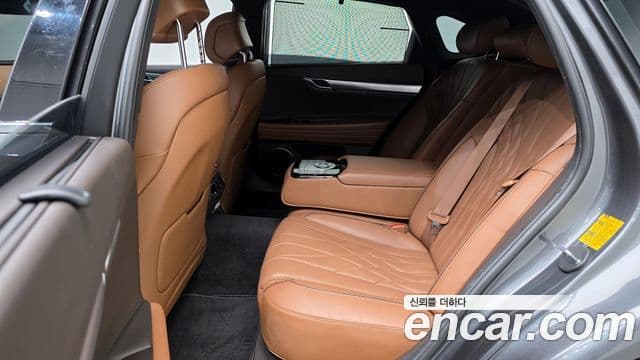 Genesis Electrified G80 2021 — Şəkil 12/20