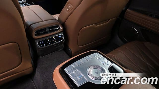 Genesis Electrified G80 2021 — Şəkil 18/20