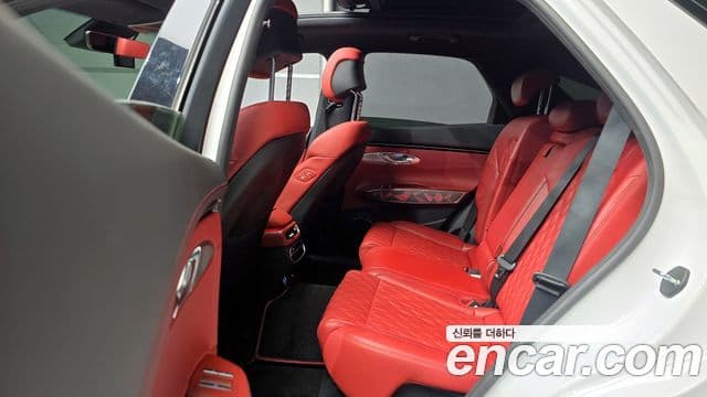 Genesis GV70 2022 — Şəkil 13/20