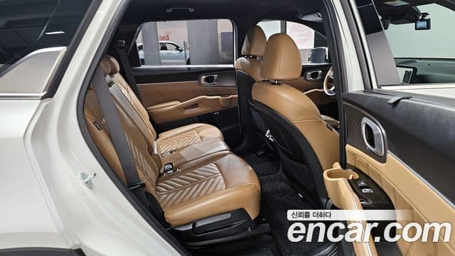 Kia Sorento 2023 — Şəkil 12/20