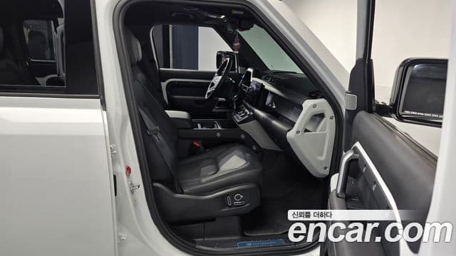 Land Rover Defender 2024 — ფოტო 11/20