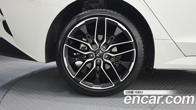 Kia K5 2020 — ფოტო 5/20